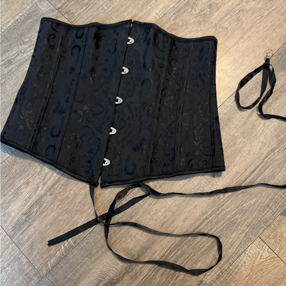 Black lace back corset (Med)
